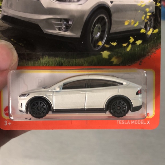 Tesla Model X - Picture 3 of 9